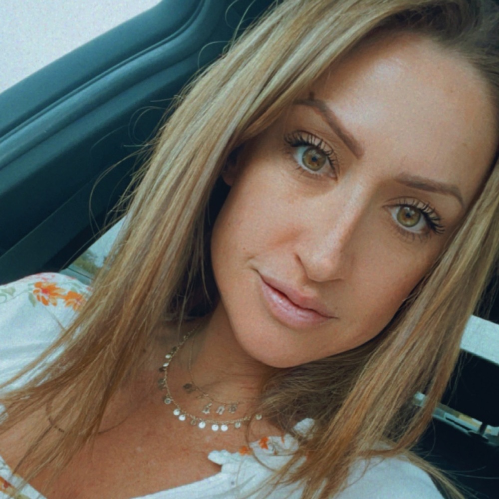 Meet your Posher, Andrea